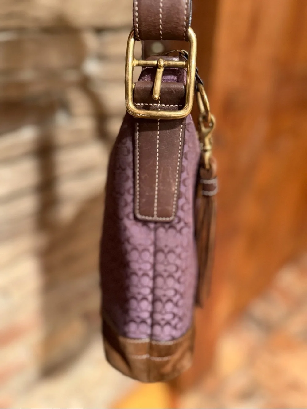 Coach VINTAGE Y2K EUC Lavender Purple Suede Trim Crossbody Tassel Metal Hang Tag